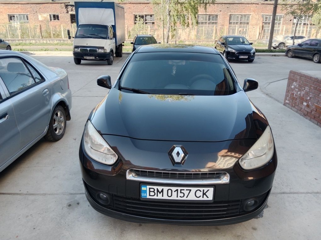 Продам renault fluence 11-го года на автомате на газ бензин в хорошем