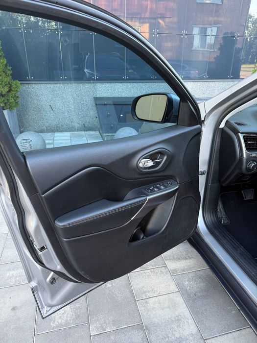 Jeep Cherokee KL 2020