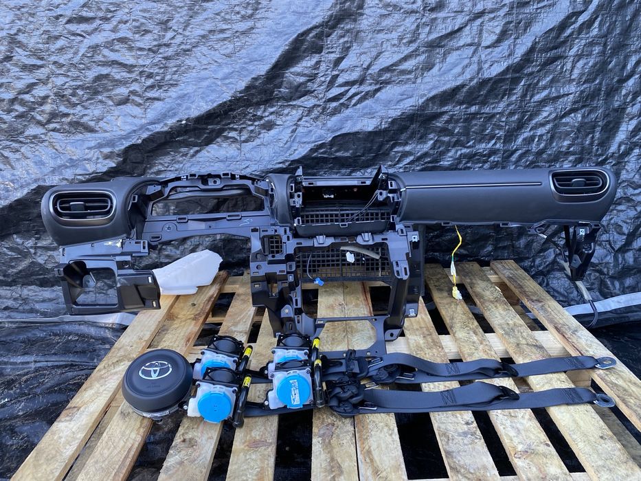 Poduszki kokpit Airbag Toyota Yaris Cross Head-Up