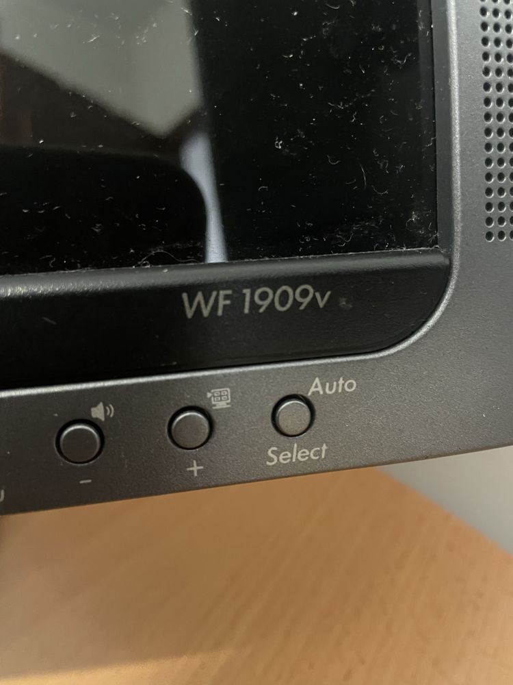 Monitor Compaq WF 1909