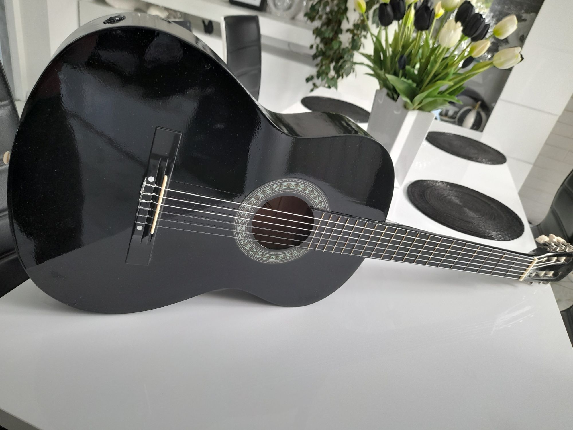 Gitara klasyczna rozmiar 4/4 śliczna czarna