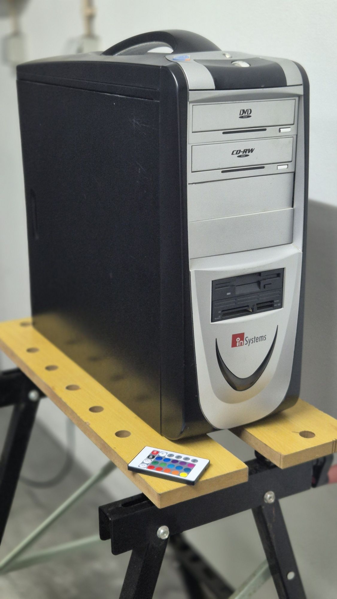 Computador de Secretária - Torre ATX