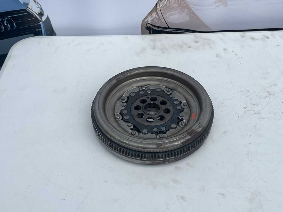 Демпфер сцепления VW Golf VII GTI  2.0 TSI DSG6 (DQ250) 06k103266a