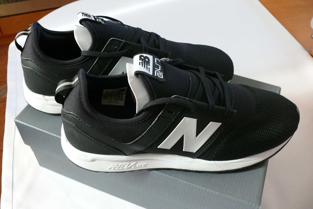 Buty męskie sportowe New Balance  MRL247BG  44 EU 28 CM czarne