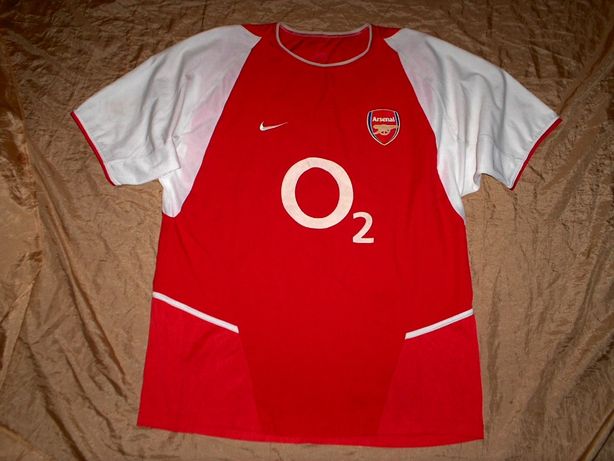 Футбольный клуб Arsenal Лондон- футболка Найк образца 2002 года