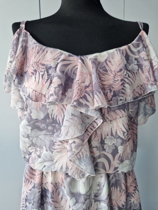 Kobieca asymetryczna sukienka na ramiączkach s