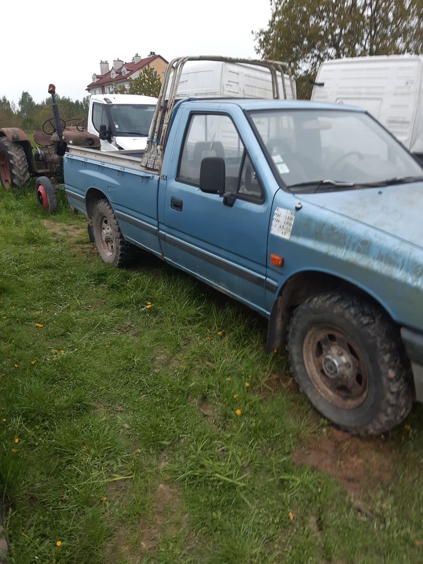 Sprzedam ISUZU DLX 2,5d 4x4