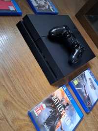 Playstation 4 1Tb + 4 gry