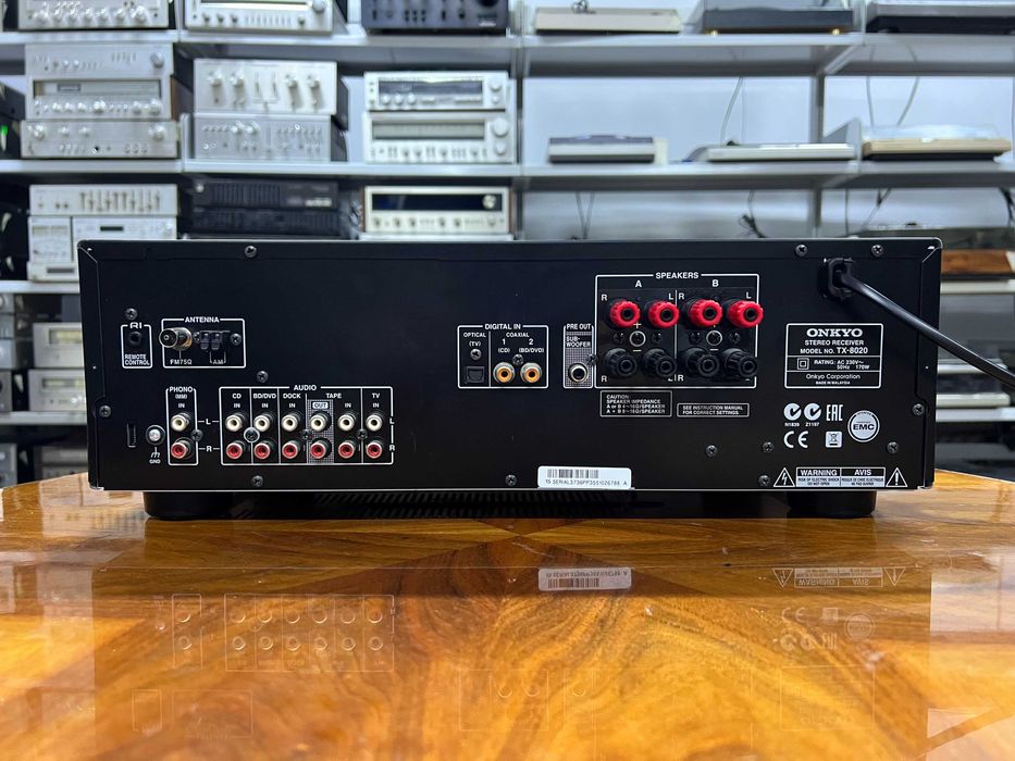 Amplituner Onkyo TX-8020 Audio Room