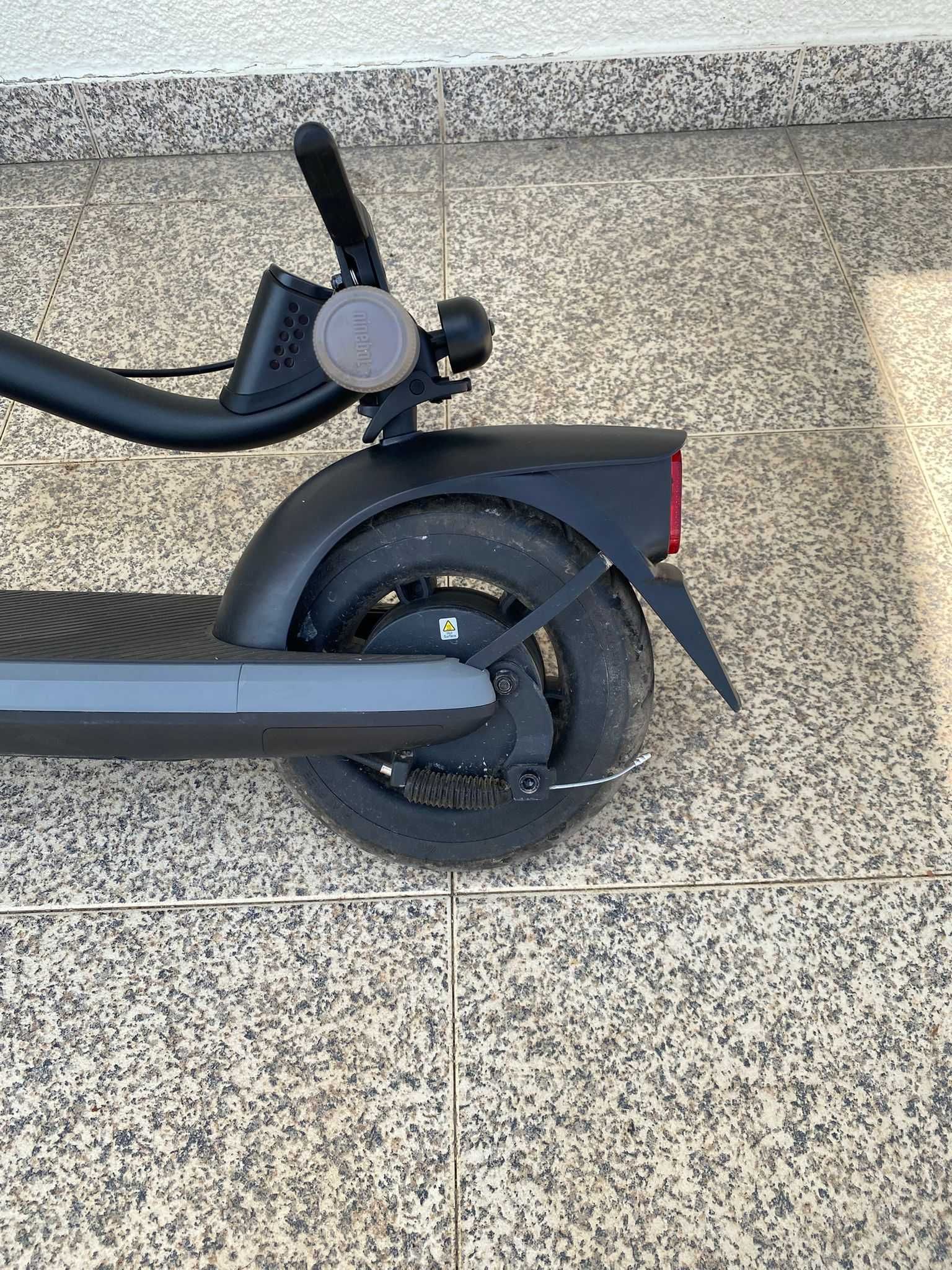 Trotinete Elétrica Ninebot KickScooter E2 E Powered by Segway