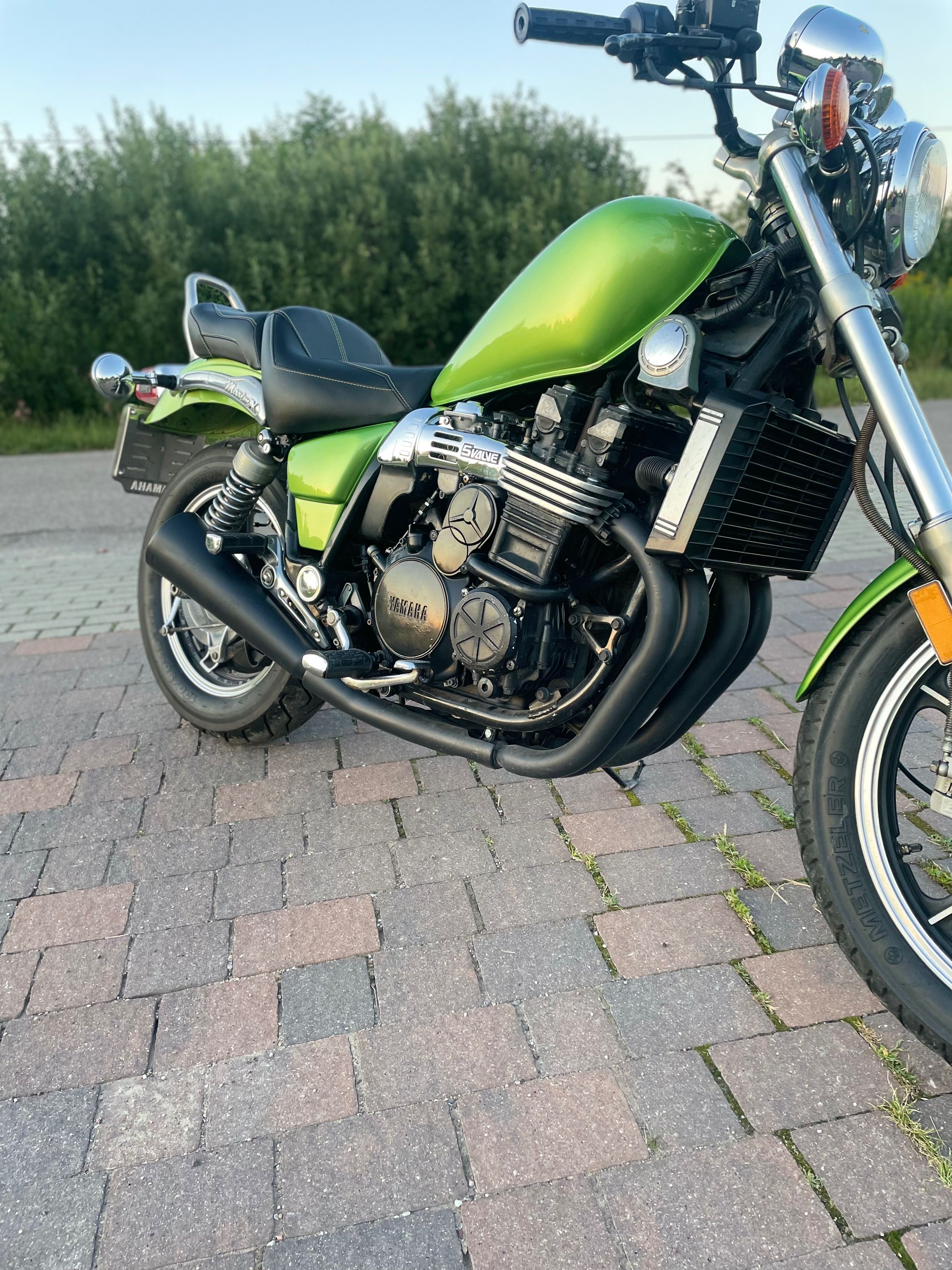 Yamaha xj 700 maxim