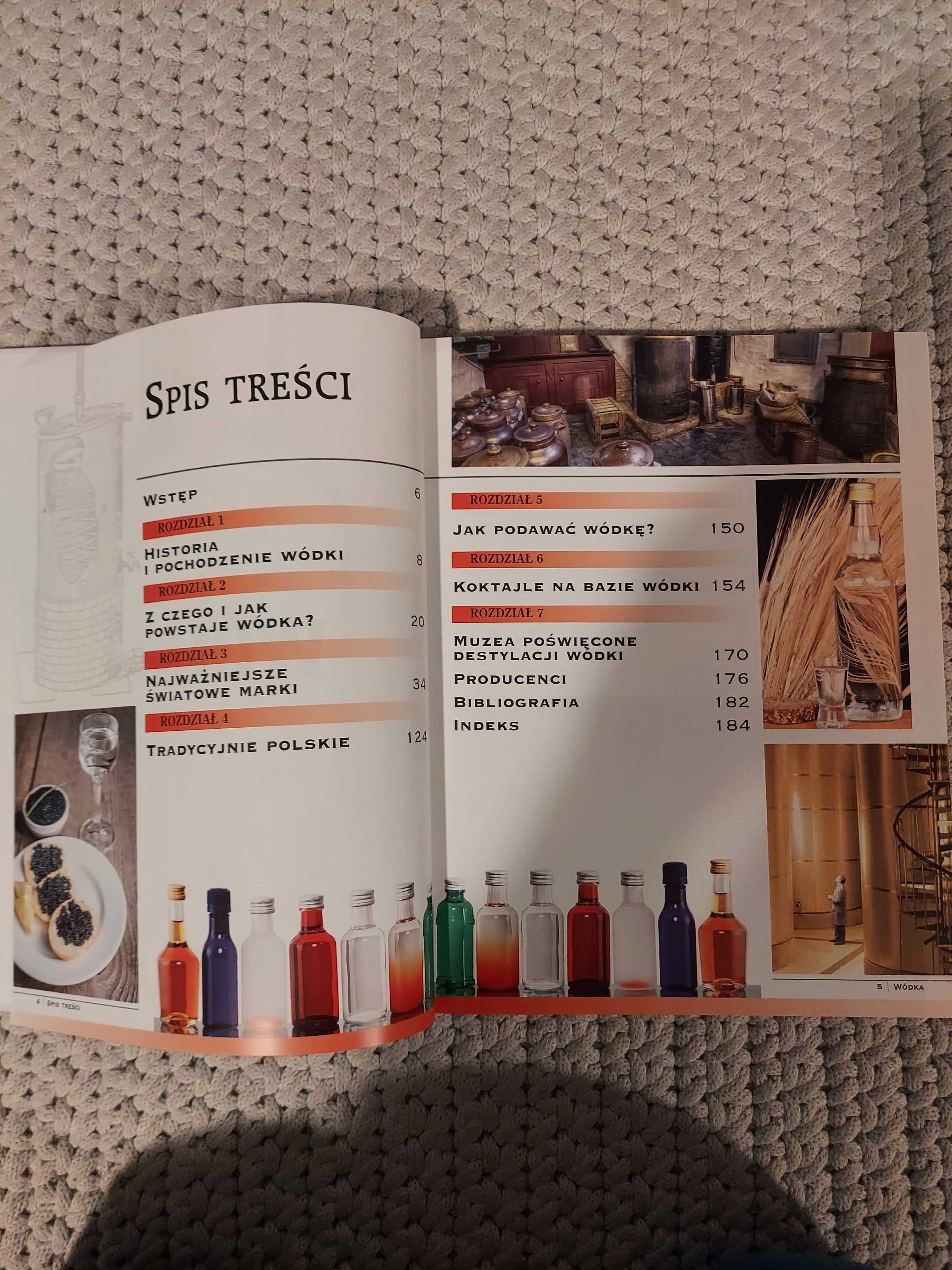 Książka, atlas trunków