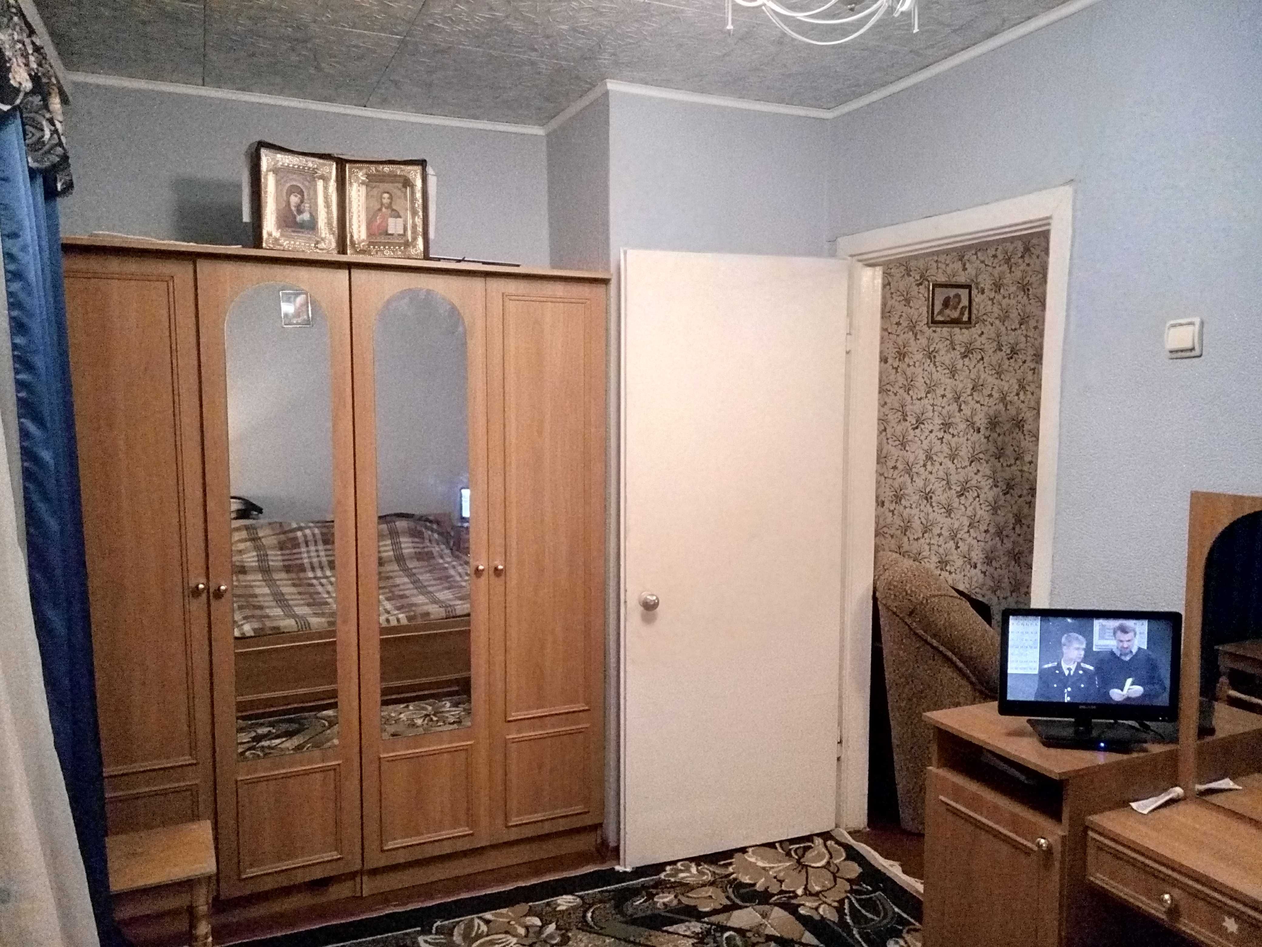 Сдам 2-х комнатную квартиру на военном городке. Цена 5000. грн