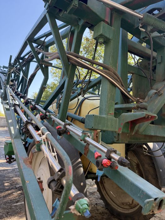 Оприскувач причепний