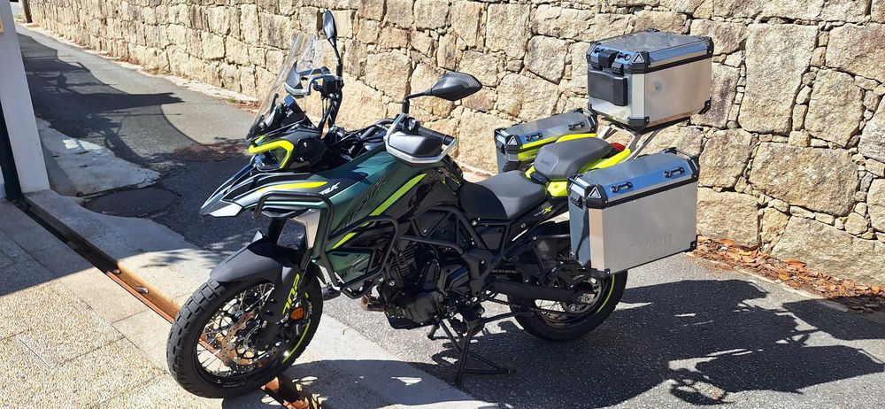 Benelli TRK 702X