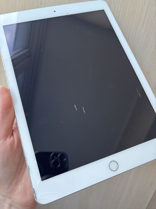 Apple iPad 5 на 128 GB Silver