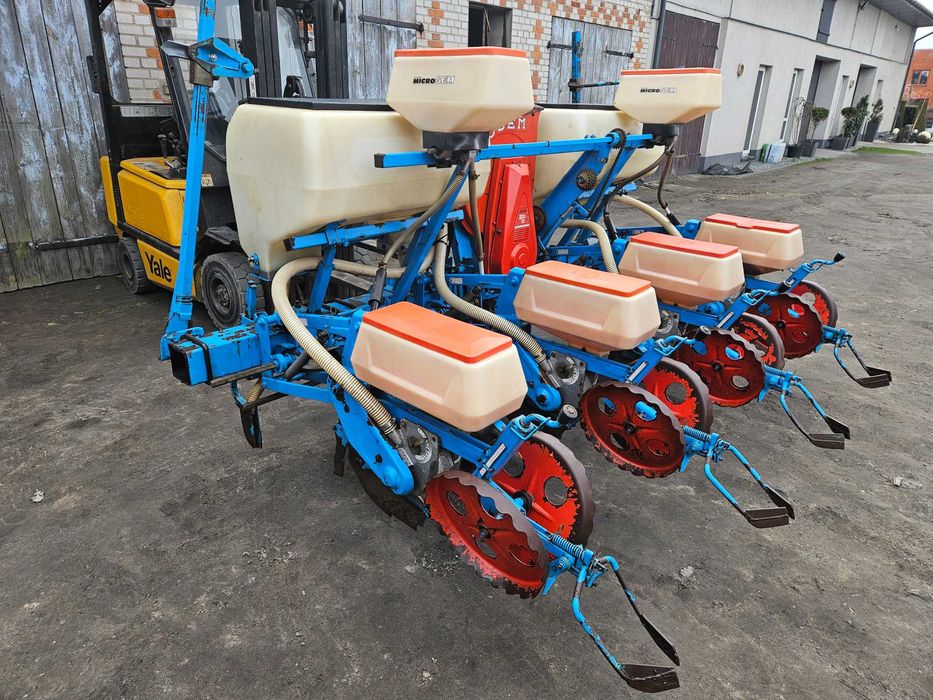 Siewnik do kukurydzy Monosem NG 4 rzędowy