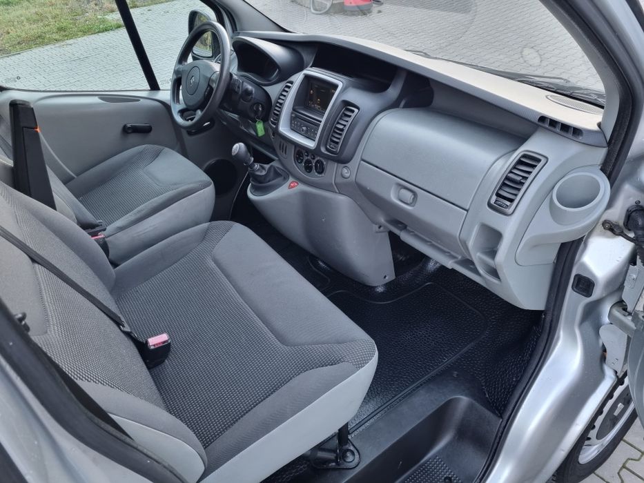 Trafic Vivaro 2013 L2H1 bezwypadkowy, ASO, FV 2.0 DCI 2x drzwi boczne