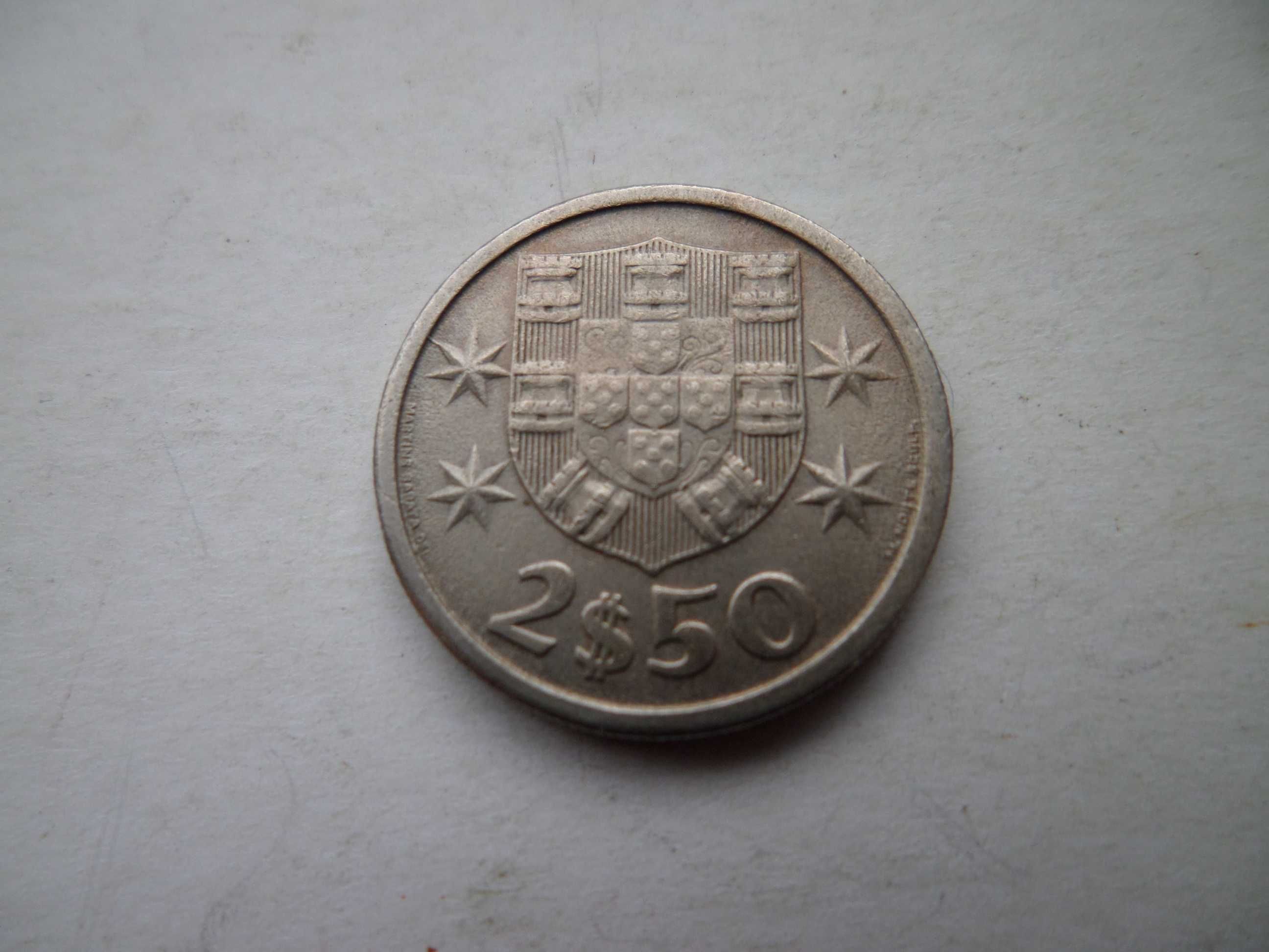 Moeda da Republica Portuguesa:  2.5 Escudos 1966