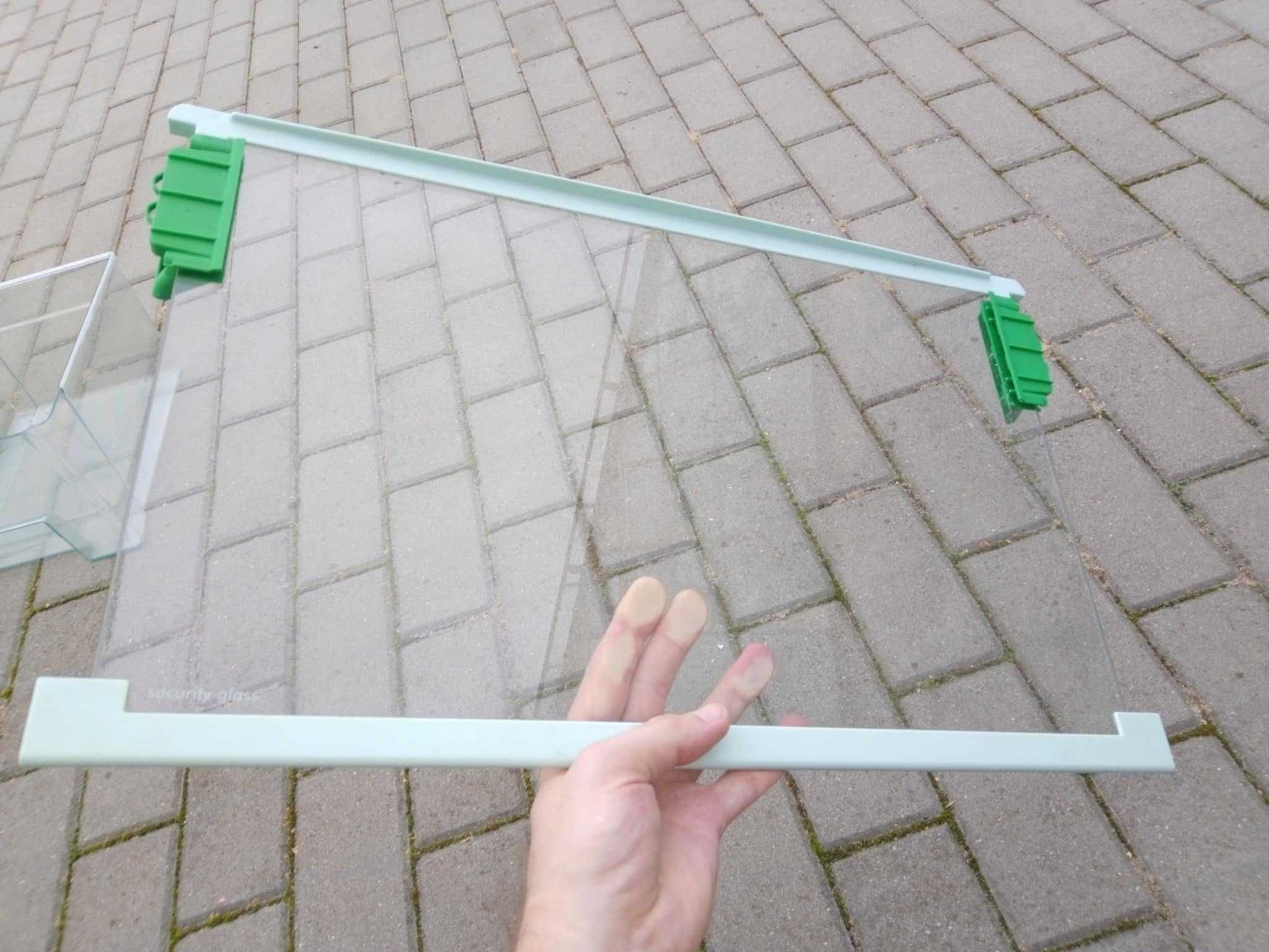Półka szklana lodówki chłodziarki Electrolux ERB2941 górna z uchwytami