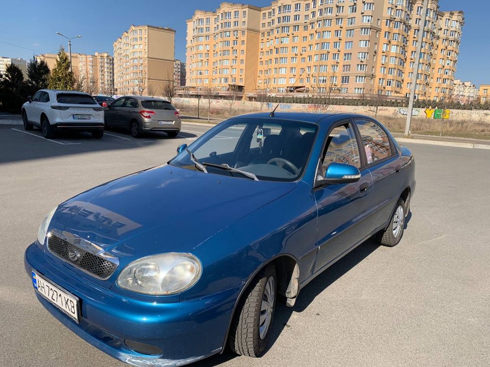 Автомобиль Daewoo Sens