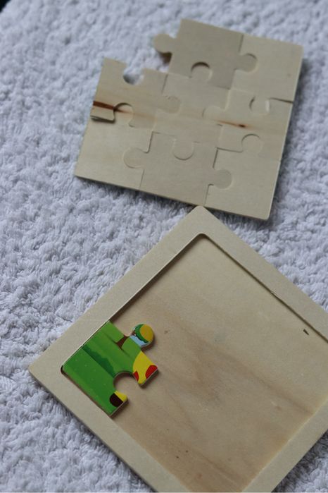 Пазл дерев'яний з 9 елементів.