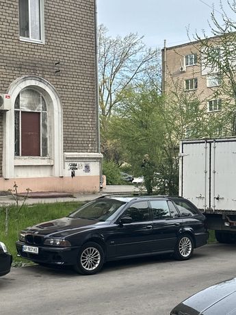 Срочно Продам BMW e39 Touring 2.5