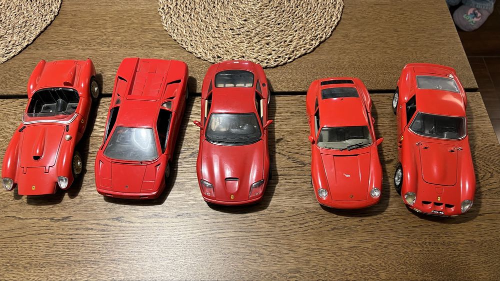 Ferrari , Porsche , Lamborgini  modele metalowe kolecja
