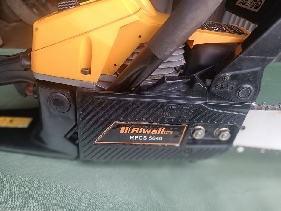 Бензопела RIWAII  RPCS 50.40 2.1 KW