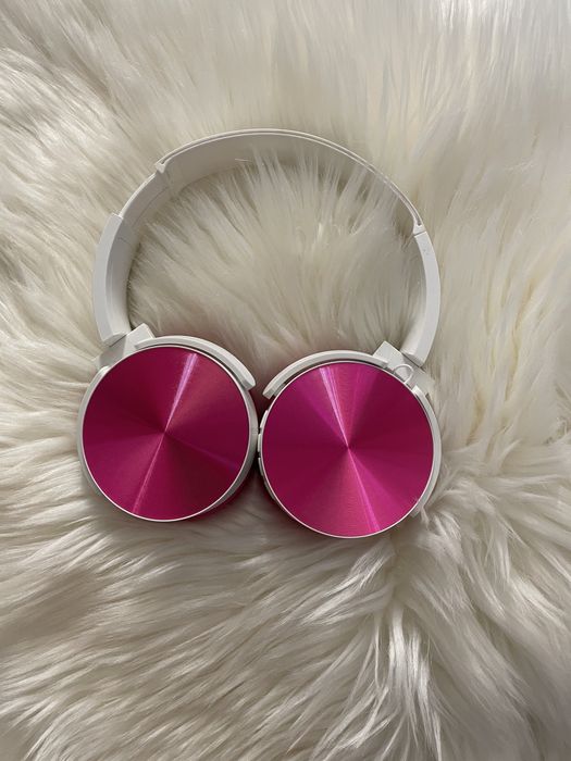 Навушники бездротові maybelline за 100 без коробки