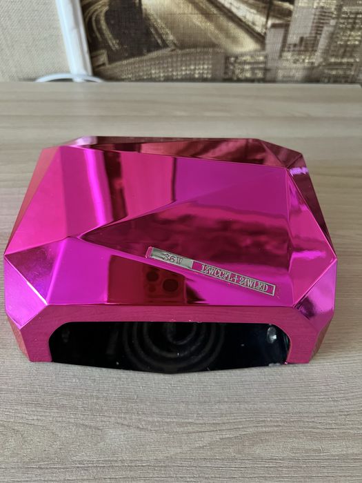 Лампа для манікюру для всіх матеріалів