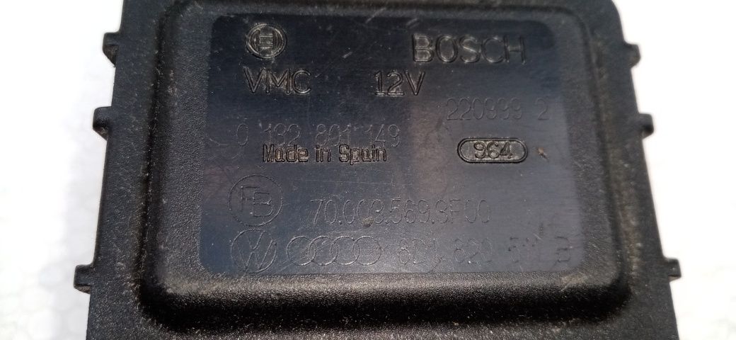 Моторчик заслонки печки VW Passat B5, Audi A6, A4 (8D1 820 511 B)