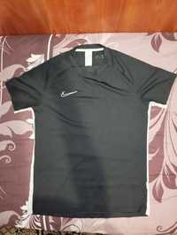 Футболка Nike Dri-Fit