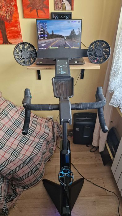 Trenażer rowerowy Tacx NEO Bike Smart