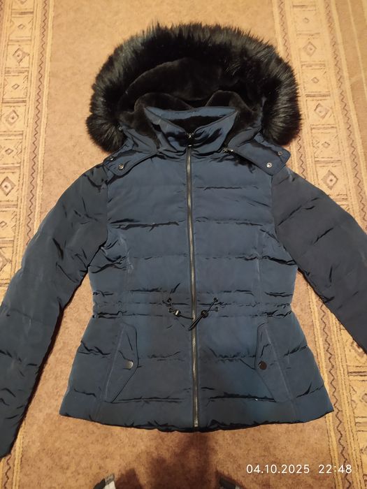 Жіночий пуховик Zara