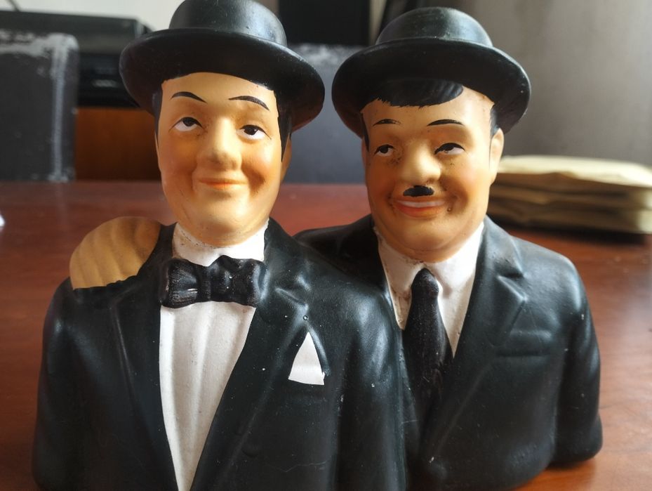 Figura Bucha e Estica