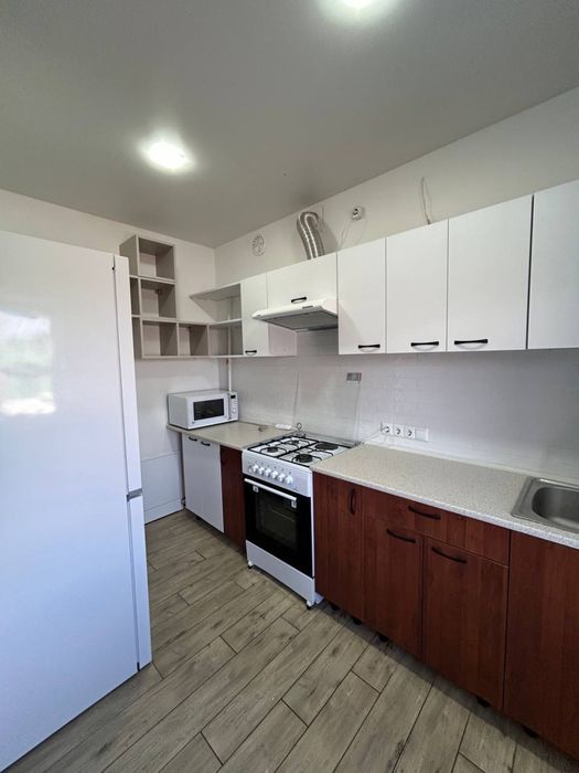 Продаж будинку вул. Чорновола