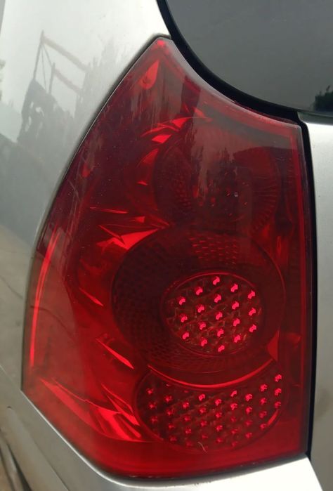 Peugeot 307 lift  lampa tyl tylna  lewa kombi SW