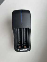 Мережевий зарядний пристрій Varta Mini charger + батарейки