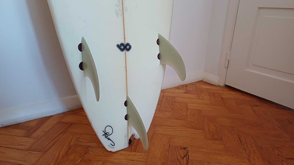 Vendo prancha de surf "Picos", tamanho 6´7"