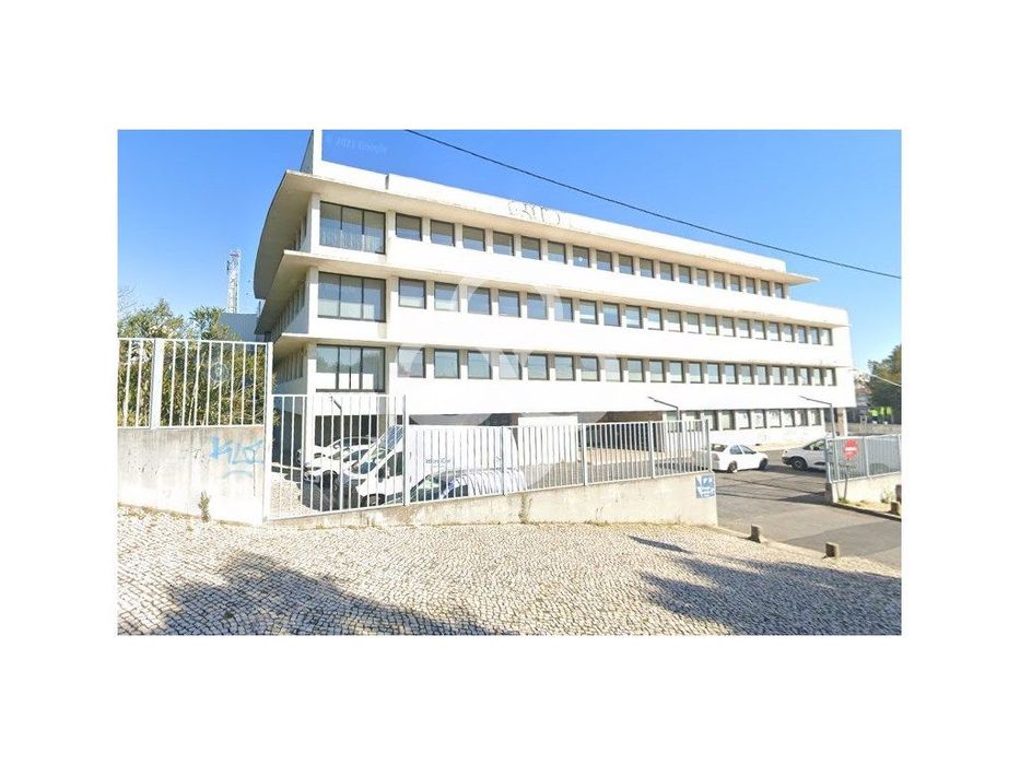 Escritório em edifício de escritórios muito central em fase de remo...
