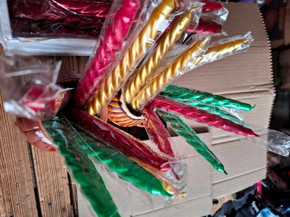 Свеча стеариновая в оболочке, зеленая,красная,золотая