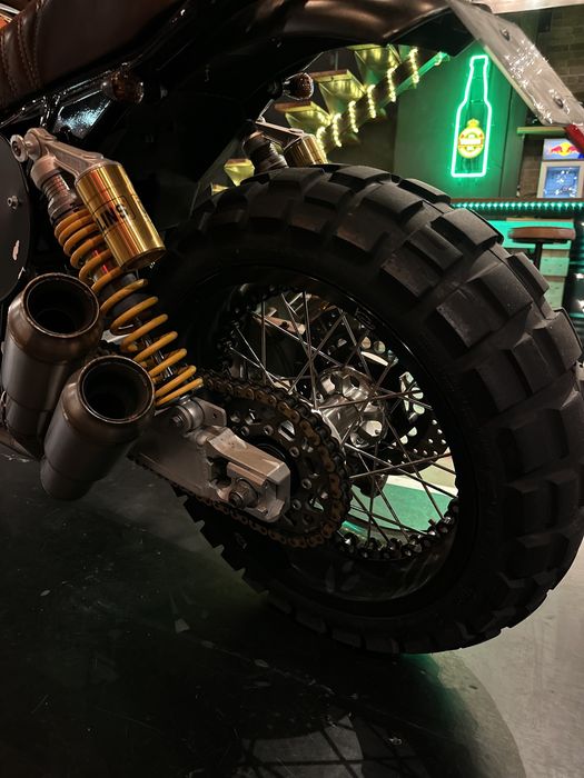 Yamaha XJR 1300 - Scrambler