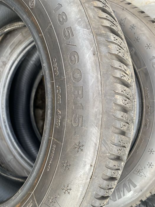 Opony zimowe para 185/60r15 Dunlop Winter Response-2 19r.7mm 88T