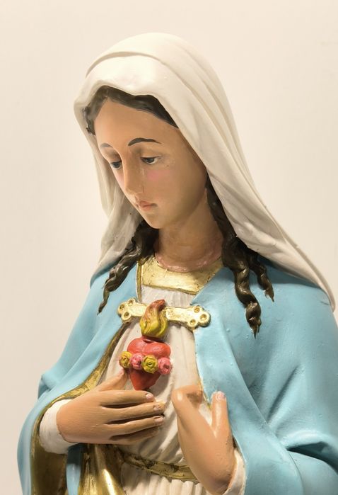 Figura Matki Boskiej 61 cm, po naprawie, odmalowana i pozłocona