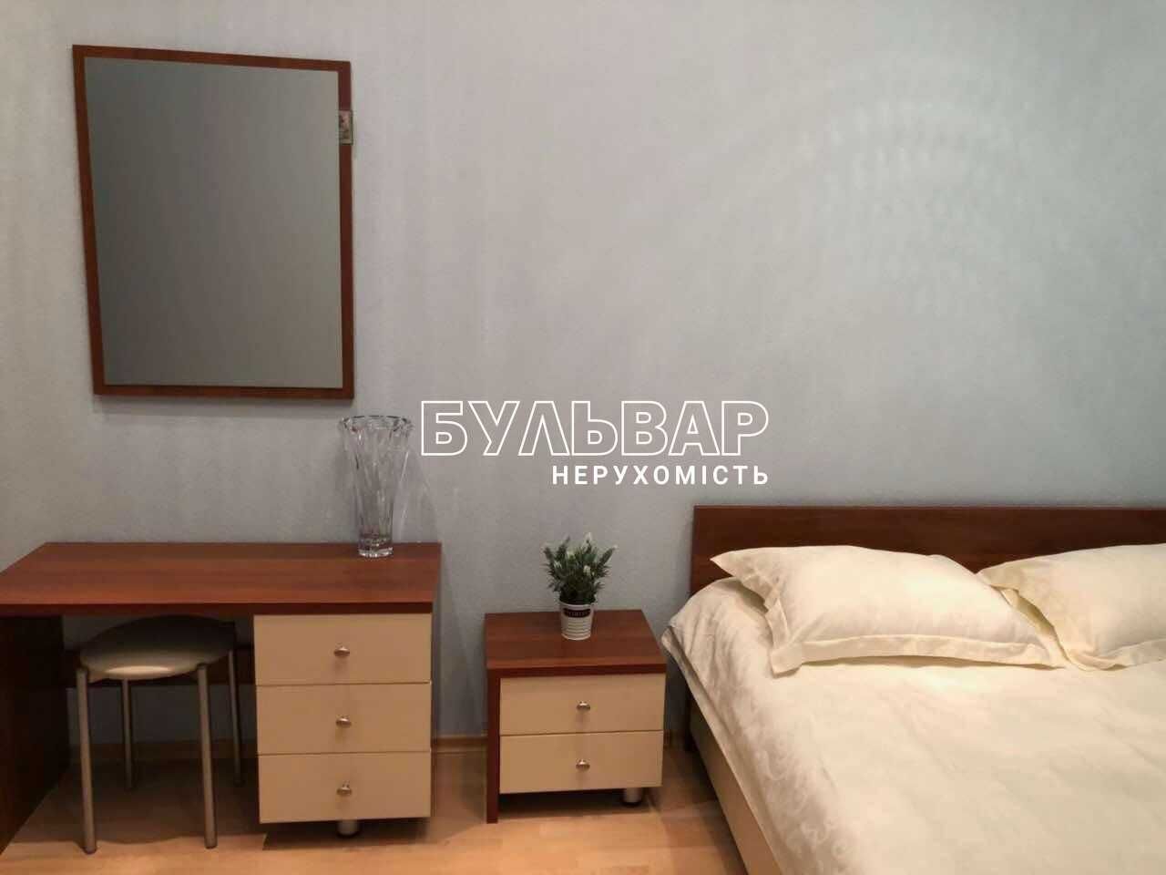 ЭЛИТНАЯ СТАЛИНКА ж/б Продам 3-Х ком. кв. 69м2 ул. Кооперативная Центр