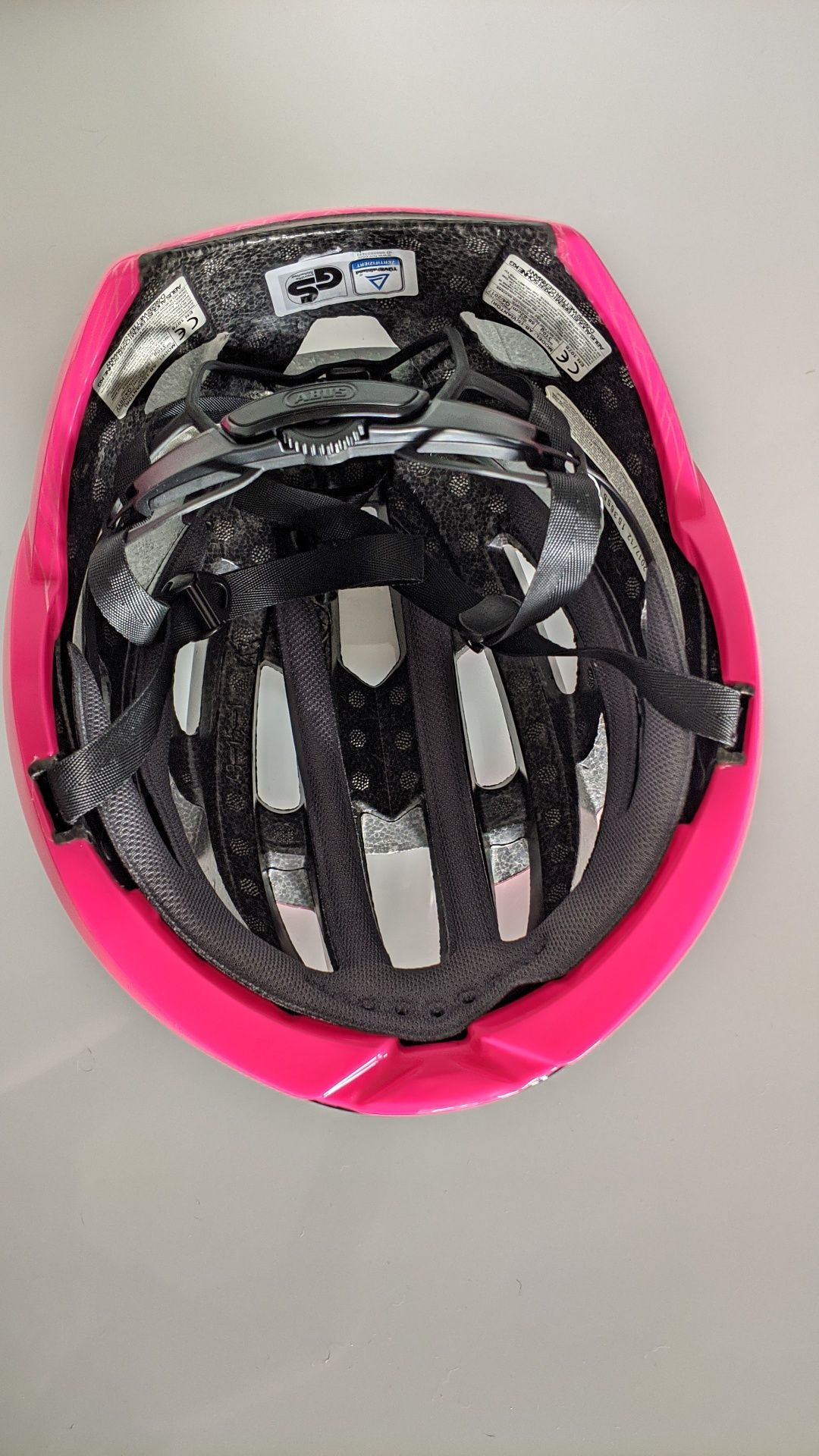 Kask rowerowy ABUS Viantor (kolor: Fuchsia Pink)