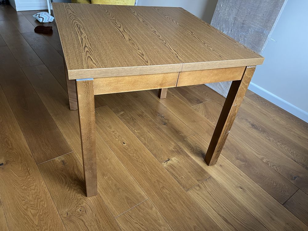 Stół rozkladany 90x90, rozkladany do 1.60 i 1.80