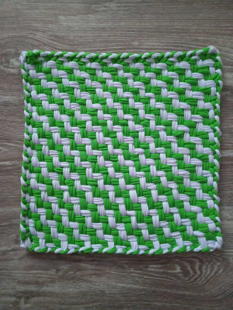 плетений коврик для табурету килимок плетений