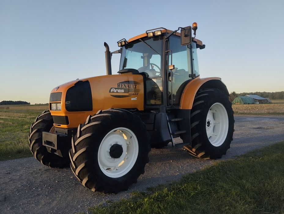 Renault Ares 616
